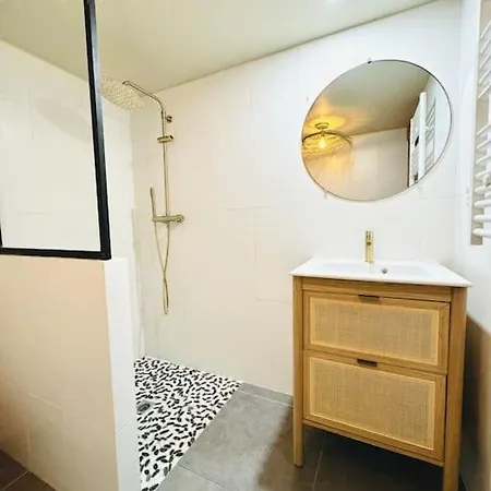 Διαμέρισμα Mimosa - 500m De La *