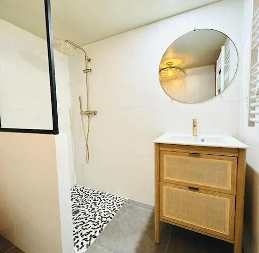 Апартаменты Mimosa - 500m De La *